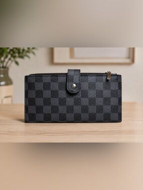 Daisy Rose Designer Looking Black and Gray Checkered Wallet RFID